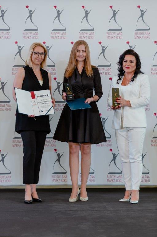W imieniu firmy Aluprof wyróżnienia odebrała p. Iwona Bródka, dyrektor biura wsparcia technicznego w Warszawie