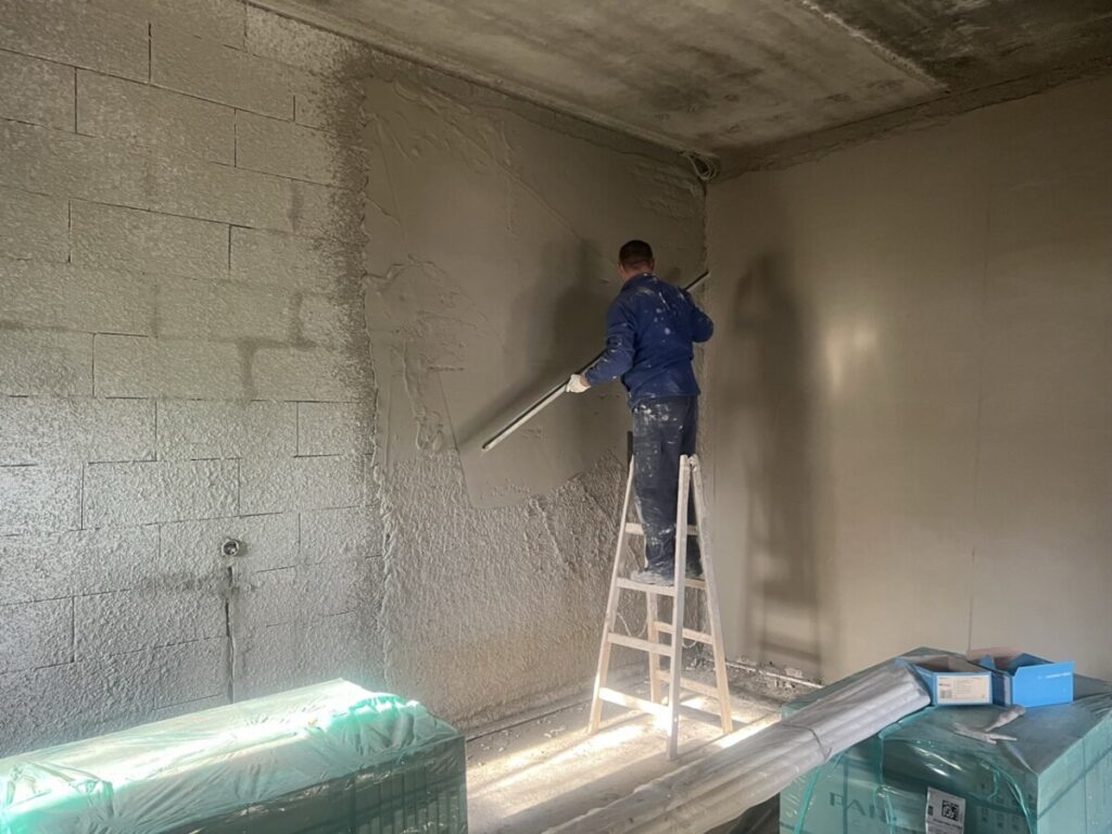 SOLBET- tynk maszynowy- zacieranie