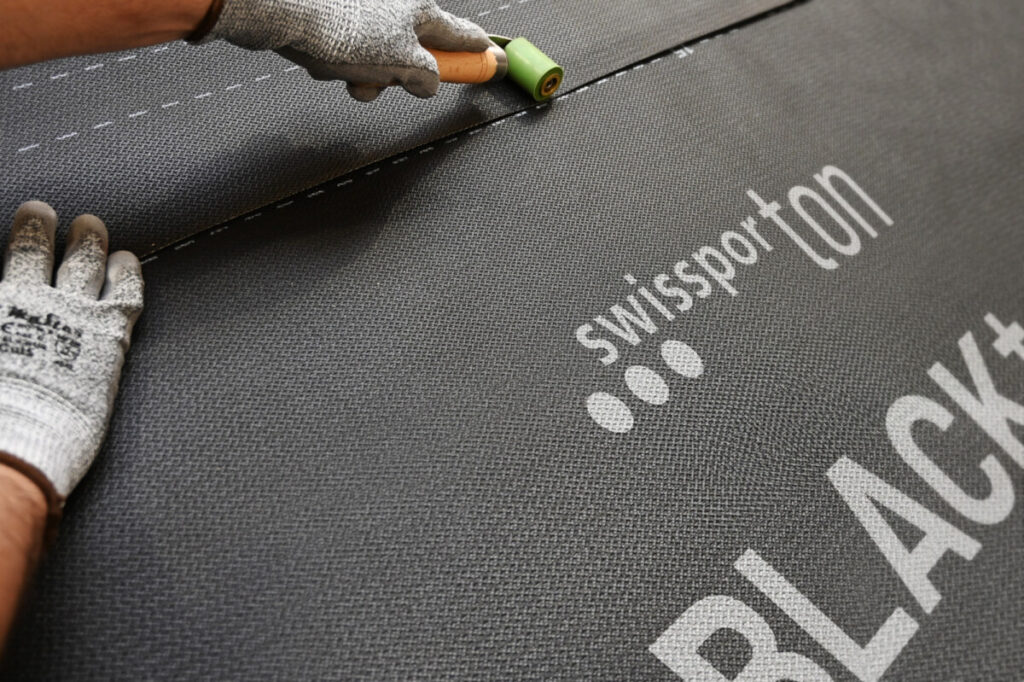 Współczynnik Sd na poziomie 0,12 m umożliwia proBLACK+ skuteczne odprowadzanie wilgoci z wnętrza konstrukcji